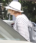 October_24_-_Leaving_a_meeting_in_LA_2811329.jpg