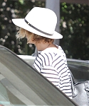 October_24_-_Leaving_a_meeting_in_LA_2811429.jpg