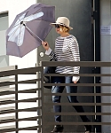 October_24_-_Leaving_a_meeting_in_LA_284029.jpg