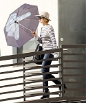 October_24_-_Leaving_a_meeting_in_LA_284129.jpg