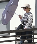 October_24_-_Leaving_a_meeting_in_LA_285429.jpg