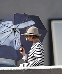 October_24_-_Leaving_a_meeting_in_LA_288929.jpg