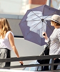 October_24_-_Leaving_a_meeting_in_LA_289229.jpg