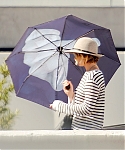 October_24_-_Leaving_a_meeting_in_LA_289529.jpg