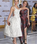 V_Nov17_-__Mockingjay_Part_1__Premiere_284229.jpg