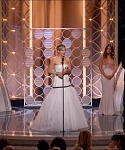 Winning_a_Golden_Globe_for_Best_Supporting_Actress__2814329.jpg
