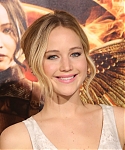 X_November_17_-__Mockingjay__Part_1__LA_Premiere_281929.jpg