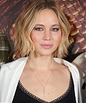 X_November_9_-_Attend_a_photocall_for___The_Hunger_Games_Mockingjay_Part_1___in_London_281129.jpg