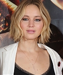 X_November_9_-_Attend_a_photocall_for___The_Hunger_Games_Mockingjay_Part_1___in_London_281329.jpg