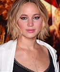 X_November_9_-_Attend_a_photocall_for___The_Hunger_Games_Mockingjay_Part_1___in_London_281729.jpg