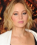 X_November_9_-_Attend_a_photocall_for___The_Hunger_Games_Mockingjay_Part_1___in_London_28329.jpg