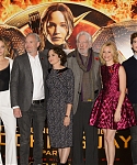 X_November_9_-_Attend_a_photocall_for___The_Hunger_Games_Mockingjay_Part_1___in_London_284229.jpg