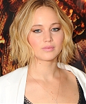 X_November_9_-_Attend_a_photocall_for___The_Hunger_Games_Mockingjay_Part_1___in_London_28629.jpg