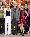 X_November_9_-_Attend_a_photocall_for___The_Hunger_Games_Mockingjay_Part_1___in_London_289229.jpg