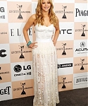 Jennifer_Lawrence_looking_beautiful_in_a_white_dress_at_the_Film_Independent_Spirit_Awards_008.jpg