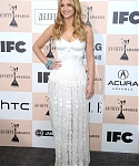 Jennifer_Lawrence_looking_beautiful_in_a_white_dress_at_the_Film_Independent_Spirit_Awards_032.jpg