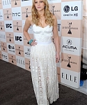 Jennifer_Lawrence_looking_beautiful_in_a_white_dress_at_the_Film_Independent_Spirit_Awards_042.jpg