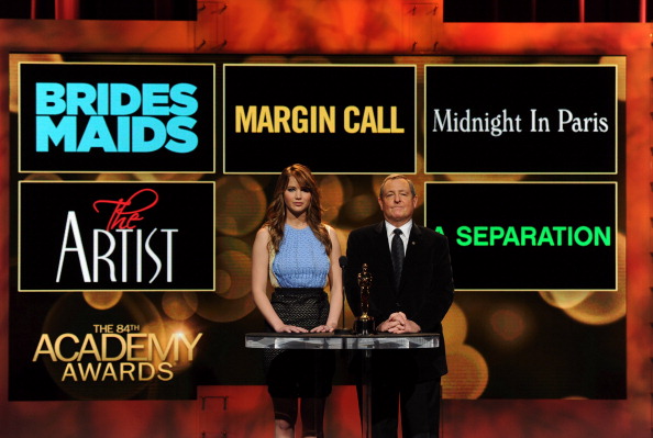 Jennifer_Lawrence_presenting_the_2011_Oscar_nominees_07.jpg