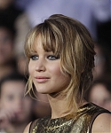 Jennifer_Lawrence_at_the_LA_premiere_of_The_Hunger_Games_begging_for_an_Oscar_in_a_gold_dress_153.jpg