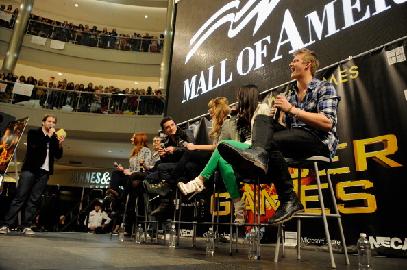 Jennifer Lawrence (Katniss Everdeen), Josh Hutcherson (Peeta), Jacqueline Emerson (Foxface), Amandla Stenberg (Rue), Isabelle Fuhrman (Clove) and Alexander Ludwig (Cato) attended <em>The Hunger Games</em> National Mall Tour fan event at the Mall of America in Minnesota.
