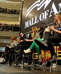 Filename=Jennifer_Lawrence_promoting_The_Hunger_Games_at_Mall_of_America_09.jpg
Filesize=106KiB
Dimensions=594x394
Date added=Mar 14, 2012 Jennifer_Lawrence_promoting_The_Hunger_Games_at_Mall_of_America_09.jpg