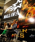 Filename=Jennifer_Lawrence_promoting_The_Hunger_Games_at_Mall_of_America_13.jpg
Filesize=96KiB
Dimensions=594x416
Date added=Mar 14, 2012 Jennifer_Lawrence_promoting_The_Hunger_Games_at_Mall_of_America_13.jpg