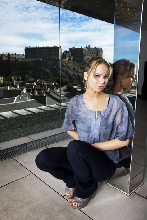 Jennifer_Lawrence_sexy_hot_photoshoot_24.jpg
