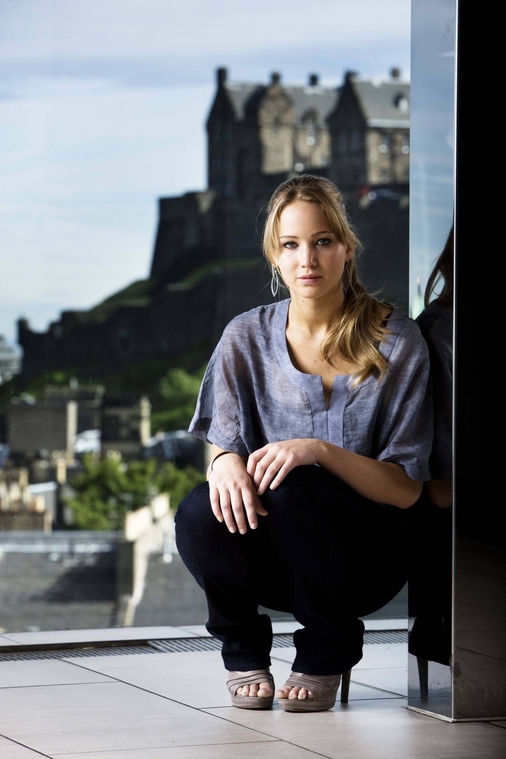 jenniferlawrencecom025.jpg