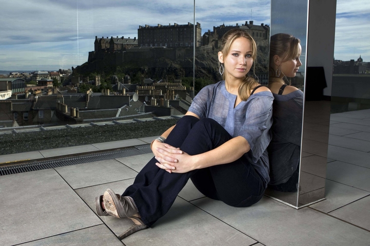 jenniferlawrencecom060.jpg