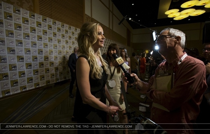F_July_9_-__International_Comic_Con_-___The_Hunger_Games__Mockingjay_Part_2___Press_Conference_28929.jpg