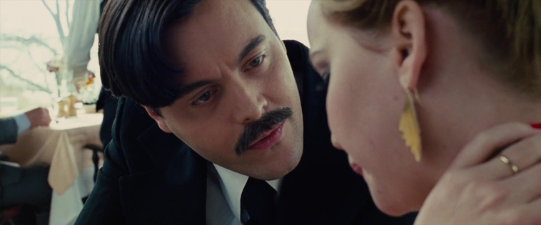 American_Hustle_2013_28195229.jpg