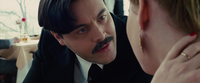 American_Hustle_2013_28196629.jpg