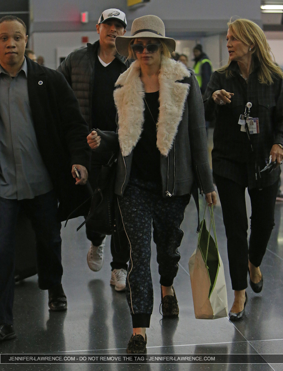 December_14_-_Arriving_at_JFK_Airport_in_New_York_285229.jpg