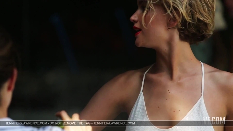 Jennifer_Lawrence_Makes_a_Splash_for_Her_Cover_Shoot_167.jpg