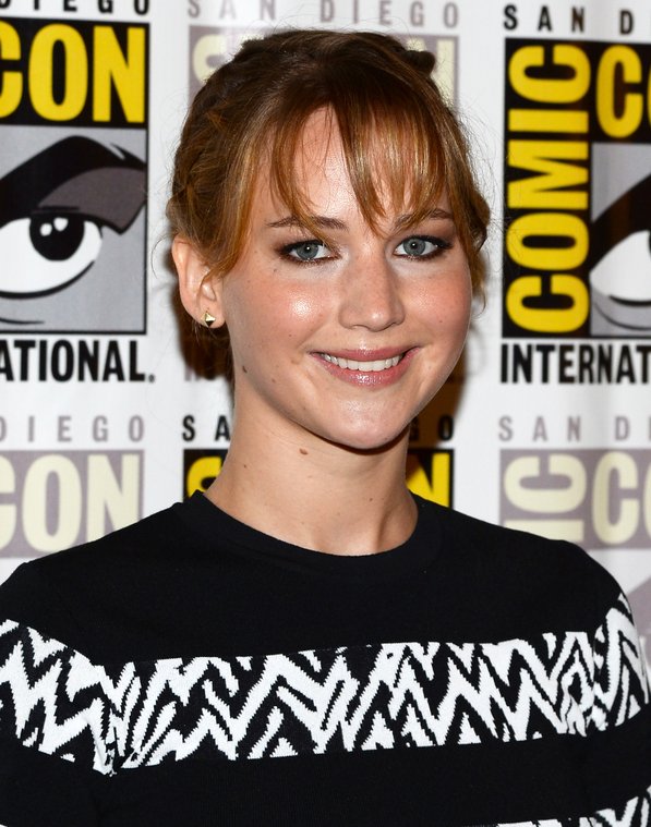 July_20_-_The_Hunger_Games_Catching_Fire_Press_Line_-_Comic-Con_International_285929.jpg