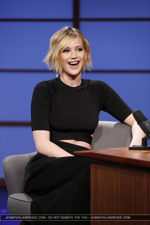 Late_Night_with_Seth_Meyers_28129.jpg