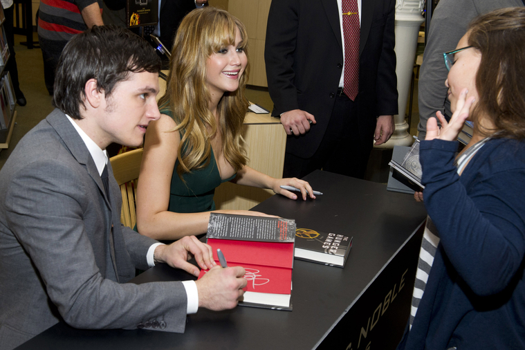 March_20_-__The_Hunger_Games_signing_event_at_Barnes___Noble_in_NYC_284729.jpg