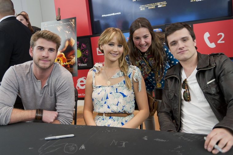 March_3_-_The_Hunger_Games_Mall_Tour_in_L_2810529.jpg