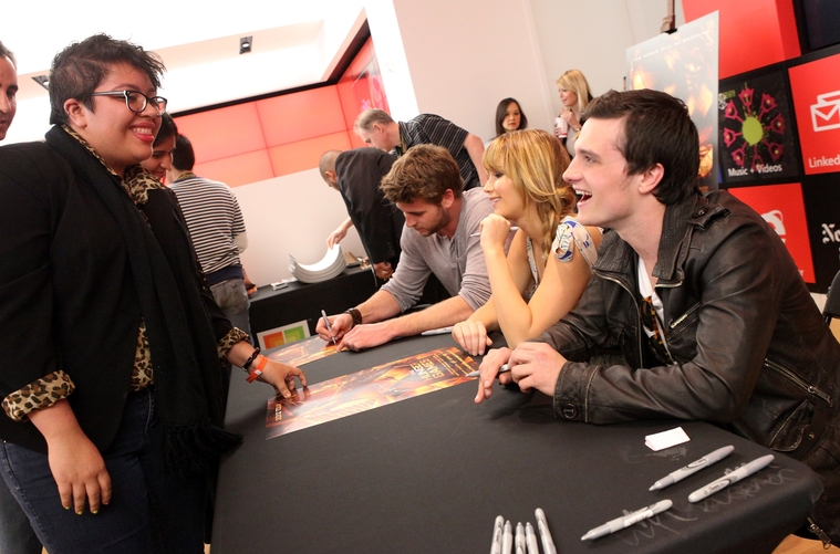 March_3_-_The_Hunger_Games_Mall_Tour_in_L_2813629.jpg