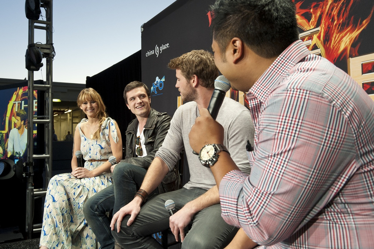 March_3_-_The_Hunger_Games_Mall_Tour_in_L_283129.jpg