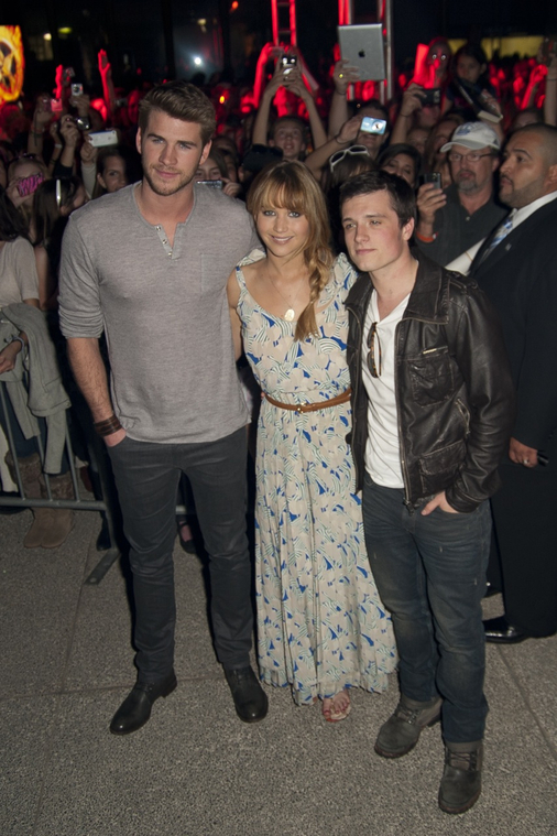 March_3_-_The_Hunger_Games_Mall_Tour_in_L_284229.jpg