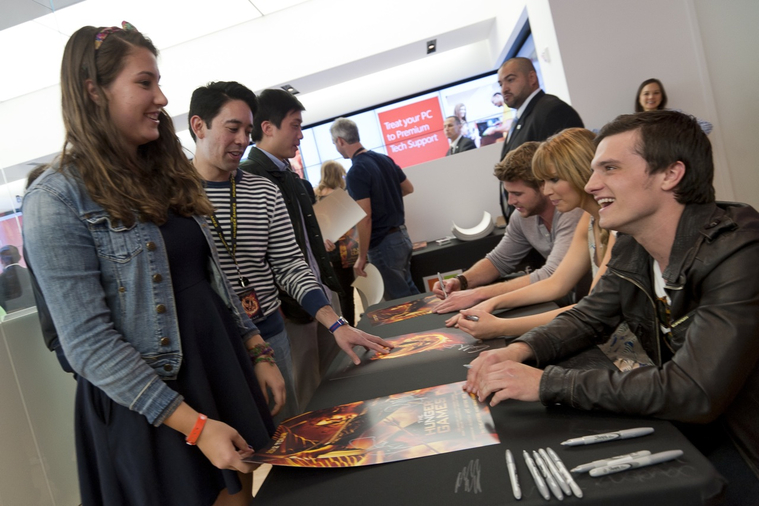 March_3_-_The_Hunger_Games_Mall_Tour_in_L_287129.jpg
