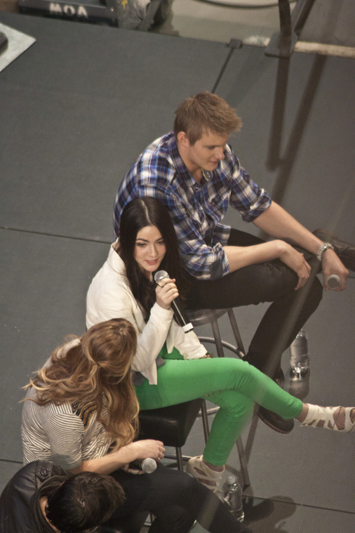 March_9_-_The_Hunger_Games_Mall_Tour_in_Minneapolis_282229.jpg