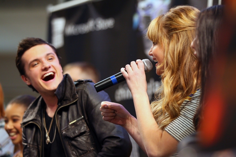 March_9_-_The_Hunger_Games_Mall_Tour_in_Minneapolis_282829.jpg