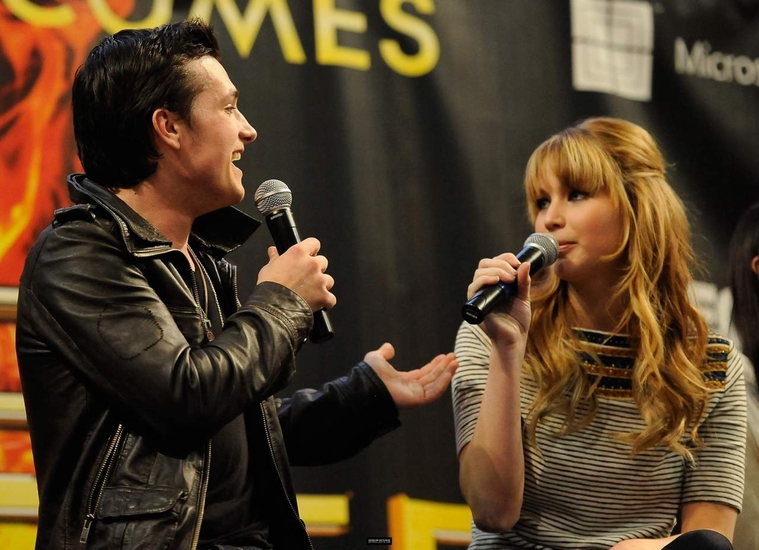 March_9_-_The_Hunger_Games_Mall_Tour_in_Minneapolis_283129.jpg