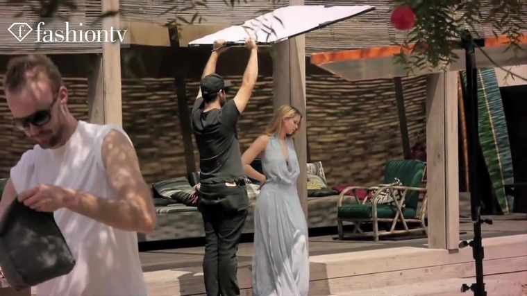 Marie_Claire_UK_28229829_5BBehind_the_Scenes5D.jpg