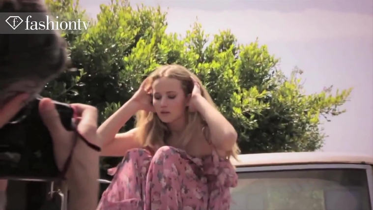Marie_Claire_UK_28237229_5BBehind_the_Scenes5D.jpg