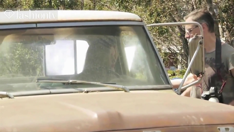 Marie_Claire_UK_28242629_5BBehind_the_Scenes5D.jpg
