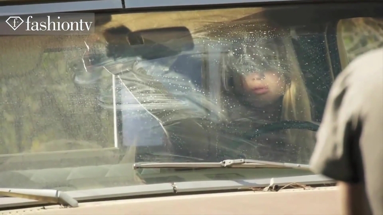 Marie_Claire_UK_28254929_5BBehind_the_Scenes5D.jpg
