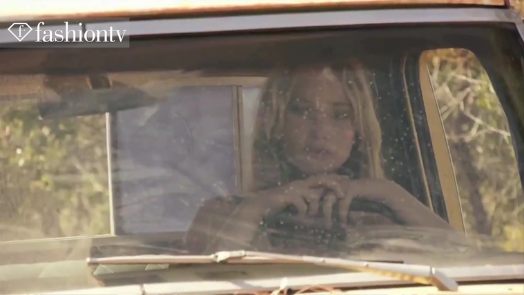 Marie_Claire_UK_28255429_5BBehind_the_Scenes5D.jpg